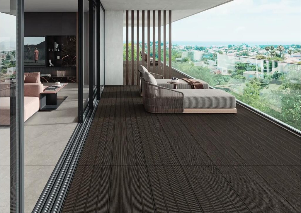 Carrelage effet bois Deck Plus - balcon